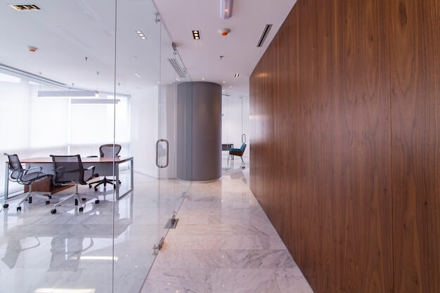 Glass wall partitions